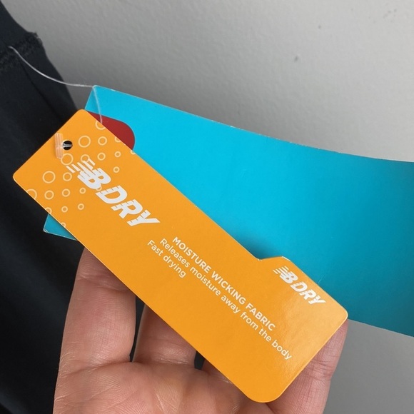 NWT Women New Balance BDry Black Capri Leggings Sz S Gym Running Wicking Workout - Picture 6 of 13